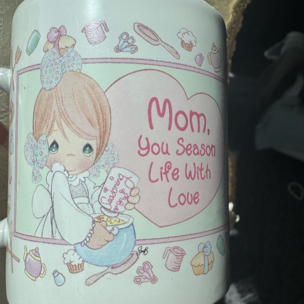 Precious moments mug from 2002 license giftware